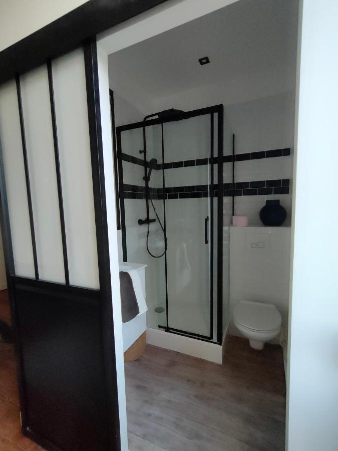L' Embellie Sur Lot Bed and Breakfast Sainte-Livrade-sur-Lot Exteriör bild